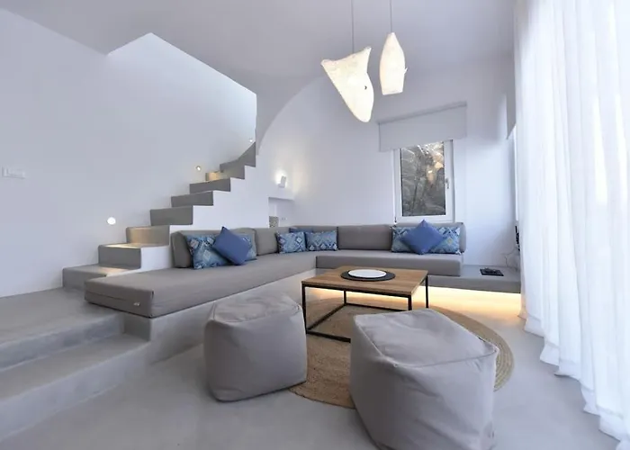 Aethereal With Private Pool And Town Views וילה