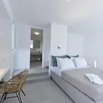 וילה Aethereal With Private Pool And Town Views *